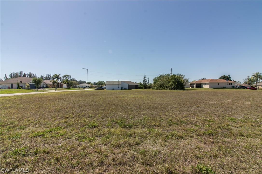 425 SE 15th St., Cape Coral, FL 33990