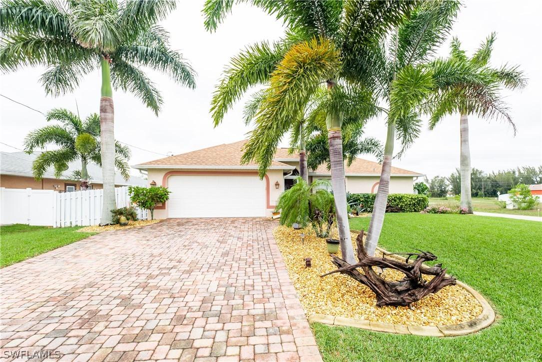 1210 NE Juanita Pl., Cape Coral, FL 33909