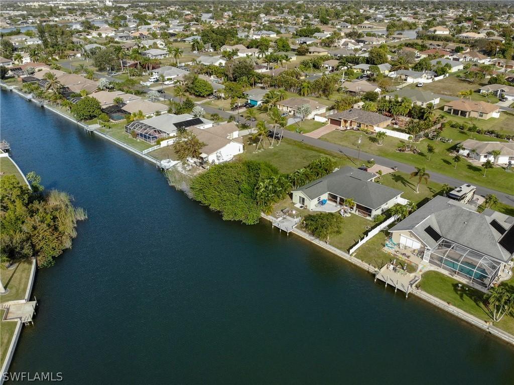24 NE 19th Ct., Cape Coral, FL 33909