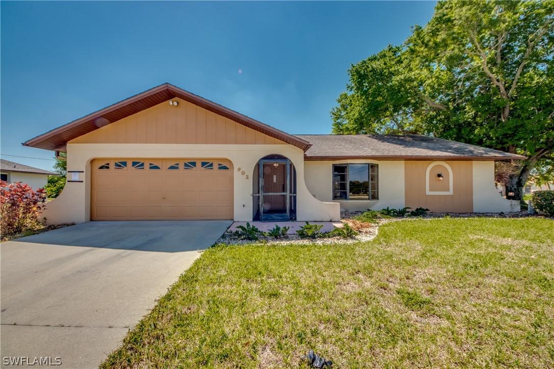 902 SE 21st St., Cape Coral, FL 33990