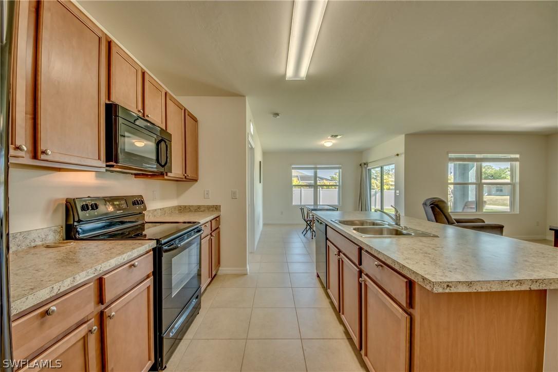 19 SW 20th St., Cape Coral, FL 33991