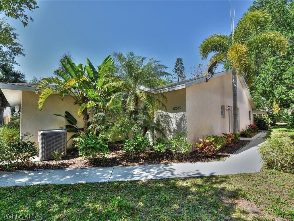 12313 Londonderry Ln., Bonita Springs, FL 34135