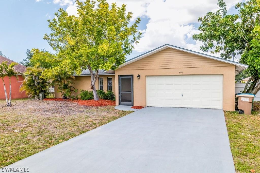 609 SE 3rd Ter., Cape Coral, FL 33990