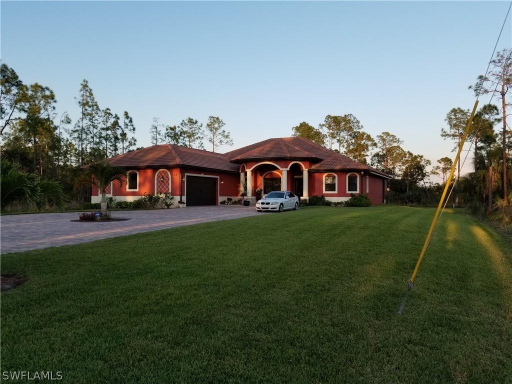 718 Palmetto Ave., Lehigh Acres, FL 33972