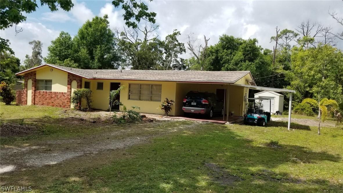 4040 Woodbrier Dr., Fort Myers, FL 33905