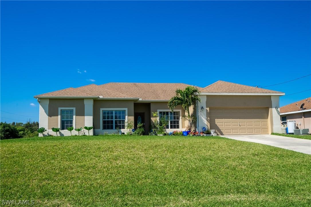 452 NE 3rd Ave., Cape Coral, FL 33909