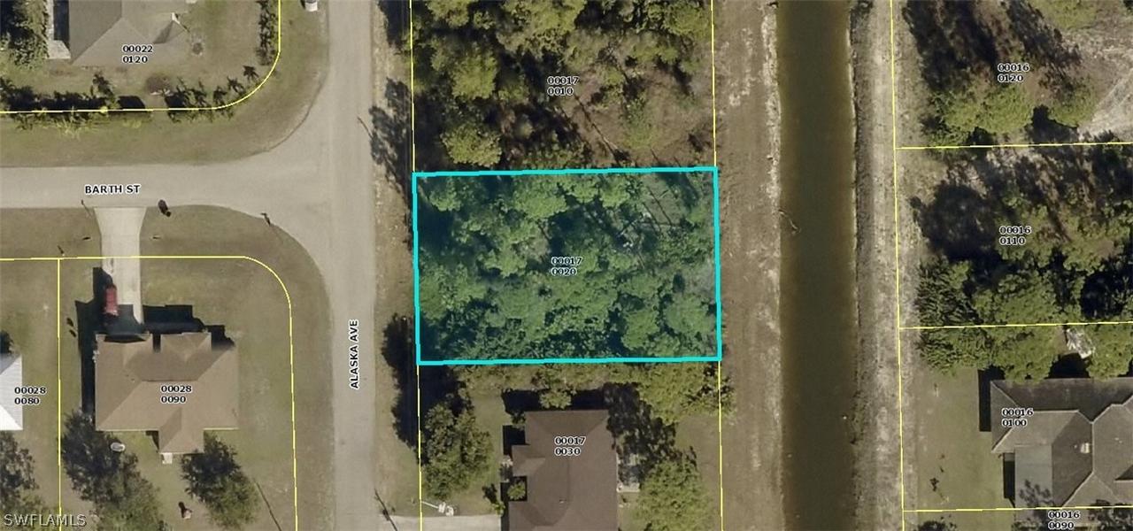 828 Alaska Ave., Lehigh Acres, FL 33971