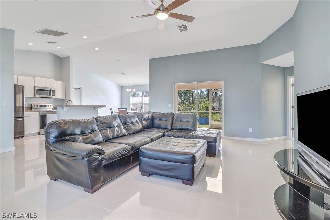 3807 35th St., Lehigh Acres, FL 33976