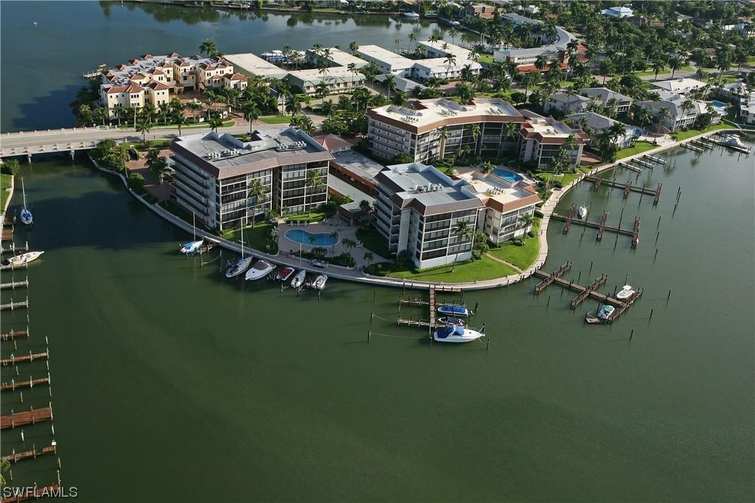 222 Harbour Dr. #312, Naples, FL 34103