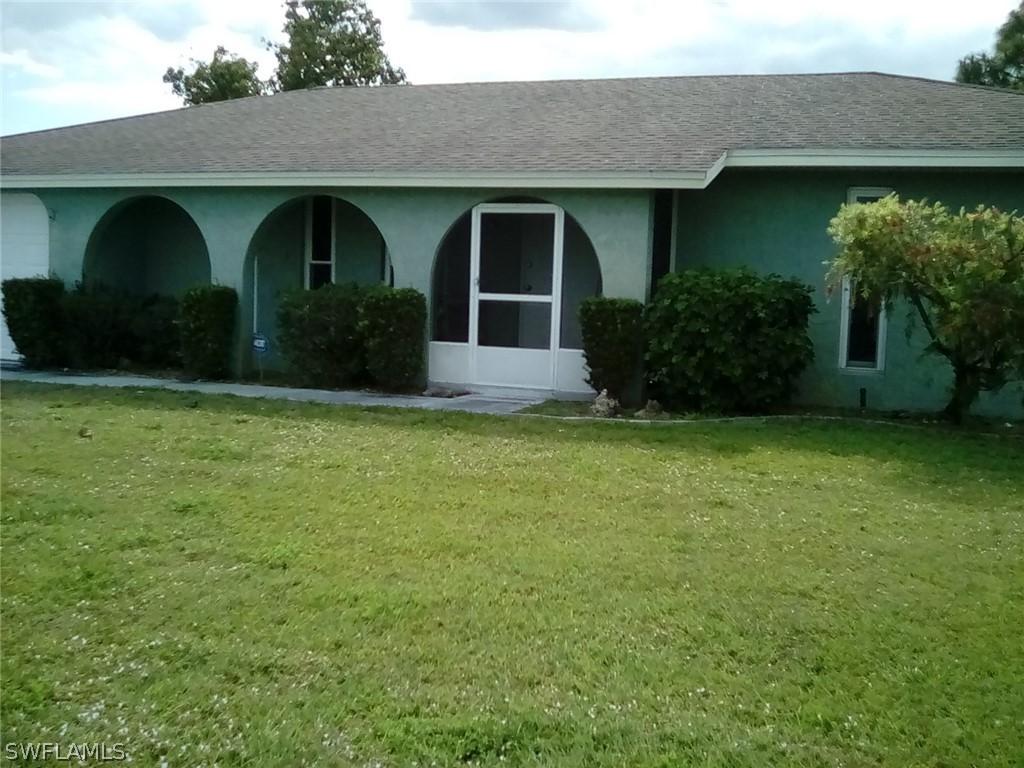 232 Ground Dove Cir., Lehigh Acres, FL 33936