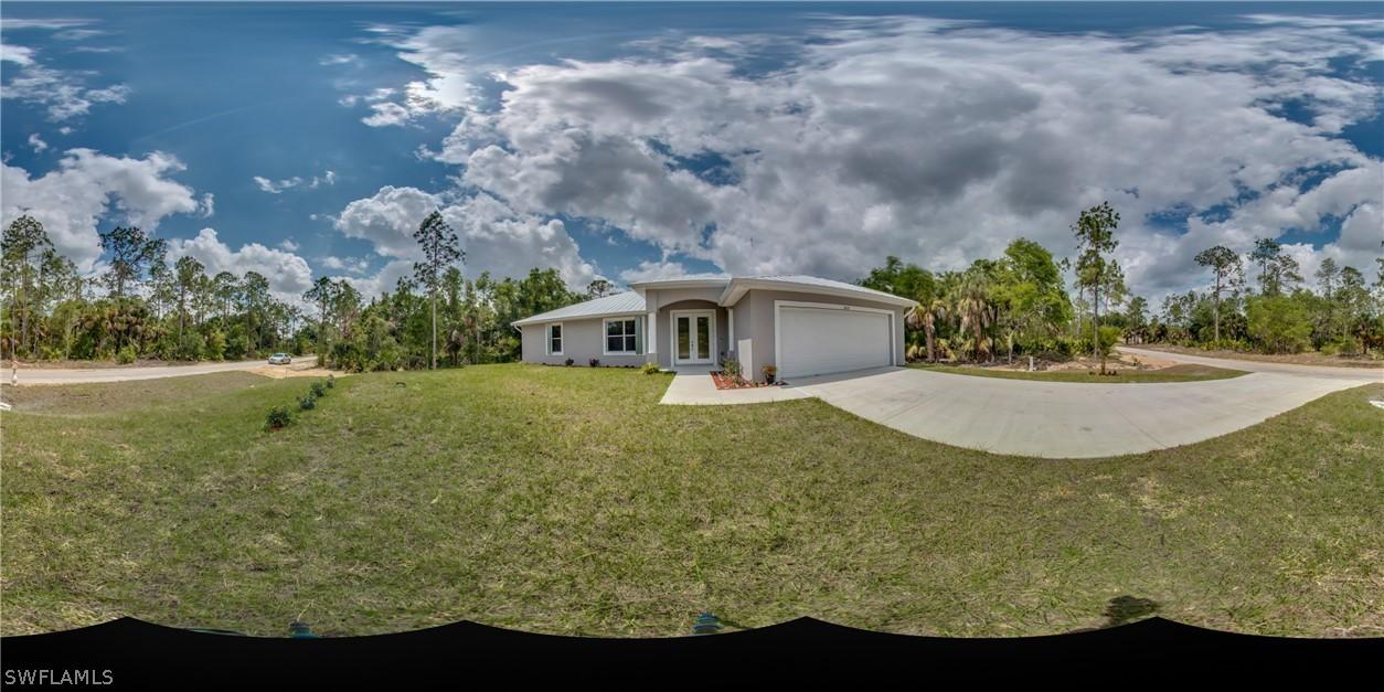1504 Palmetto Ave., Lehigh Acres, FL 33972