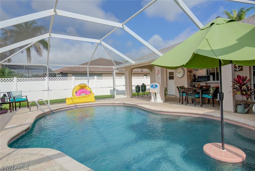 1320 SE 25th Ln., Cape Coral, FL 33904