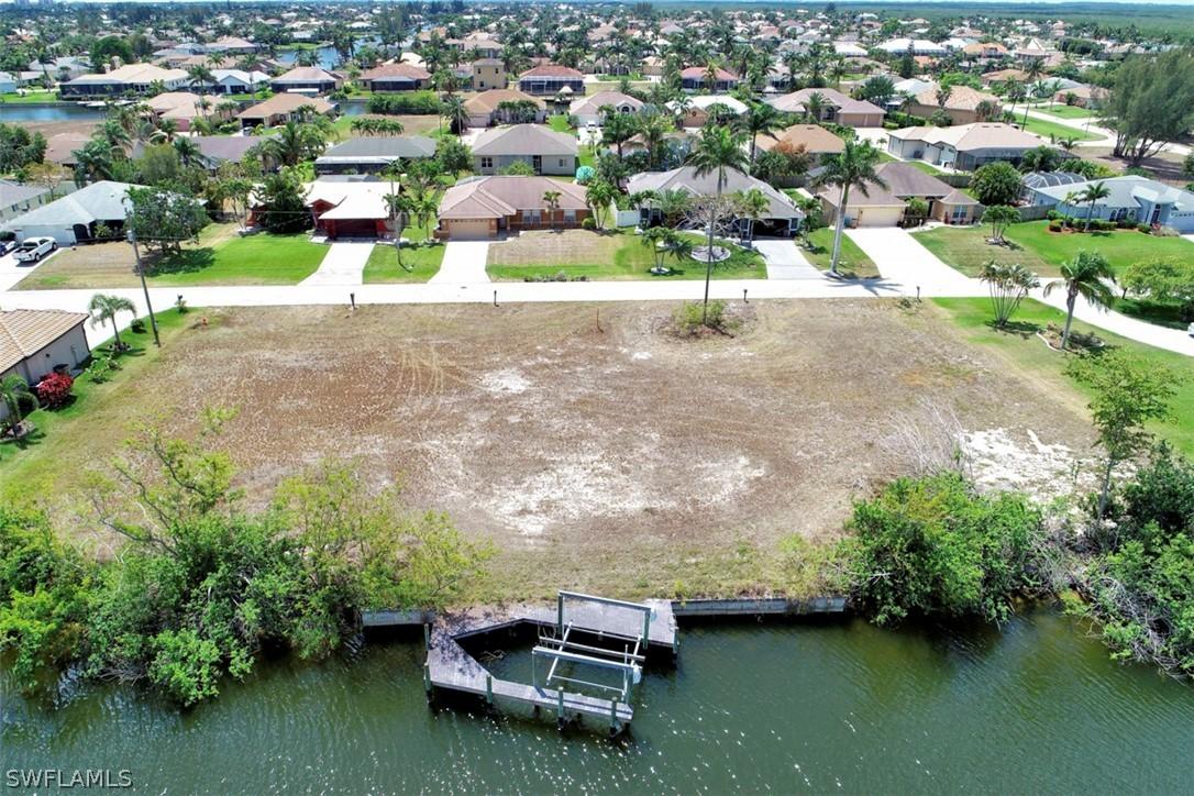 2823 SW 35th Ln., Cape Coral, FL 33914