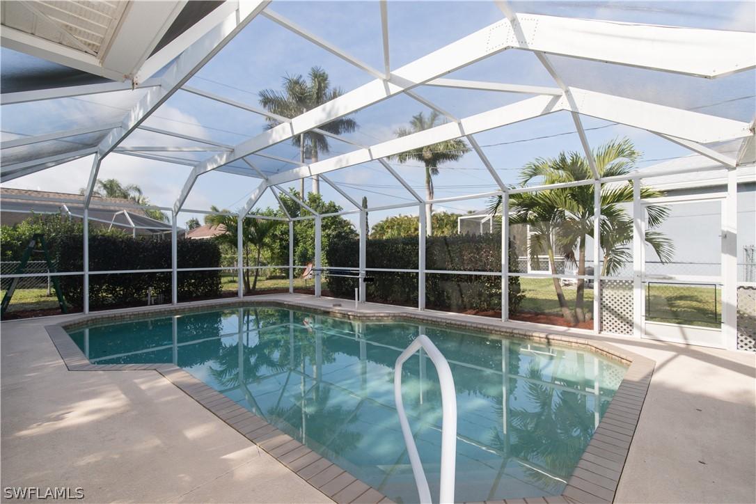 422 SE 19th St., Cape Coral, FL 33990