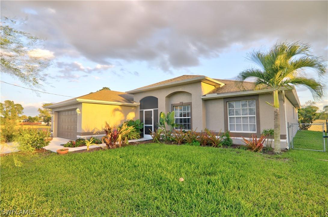 2204 NE 34th Ln., Cape Coral, FL 33909