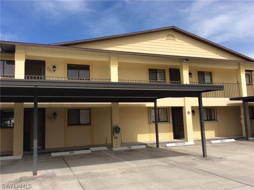 3919 SE 11th Pl. #203, Cape Coral, FL 33904