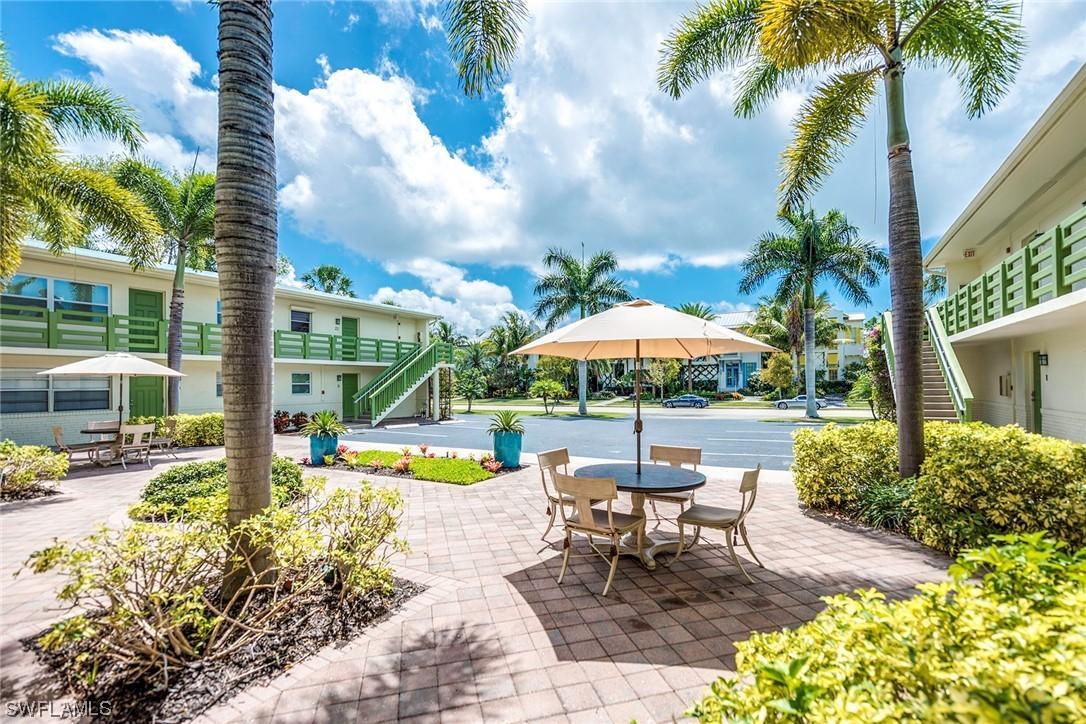 975 9th Ave. #16, Naples, FL 34102