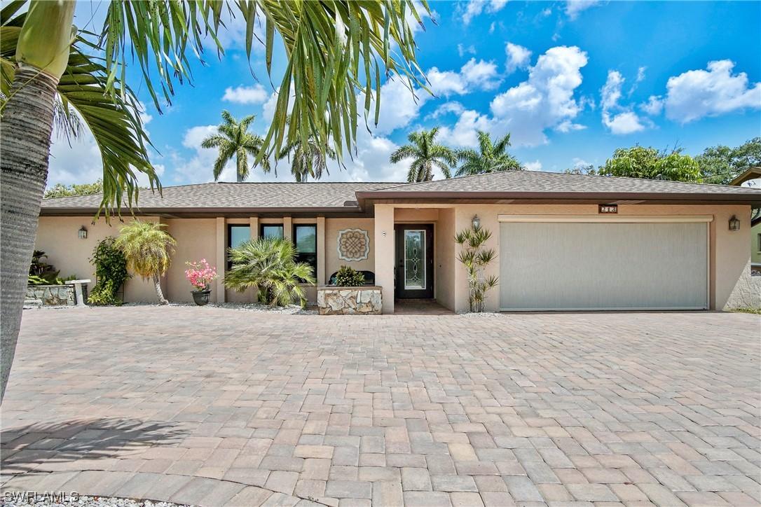 213 SW 12th Ter., Cape Coral, FL 33991