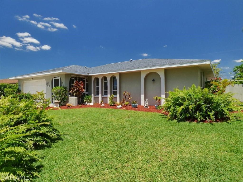 1317 SE 37th Ter., Cape Coral, FL 33904