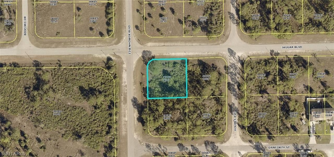 805 Eisenhower Blvd., Lehigh Acres, FL 33974