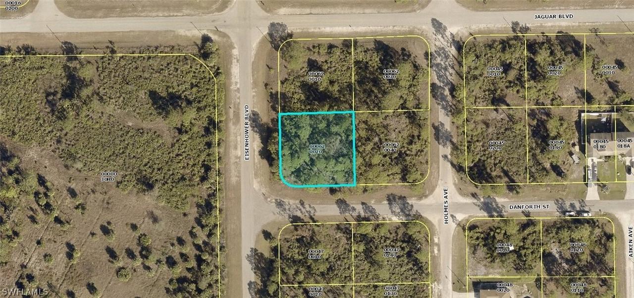 809 Eisenhower Blvd., Lehigh Acres, FL 33974