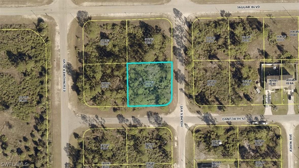 808 Holmes Ave., Lehigh Acres, FL 33974