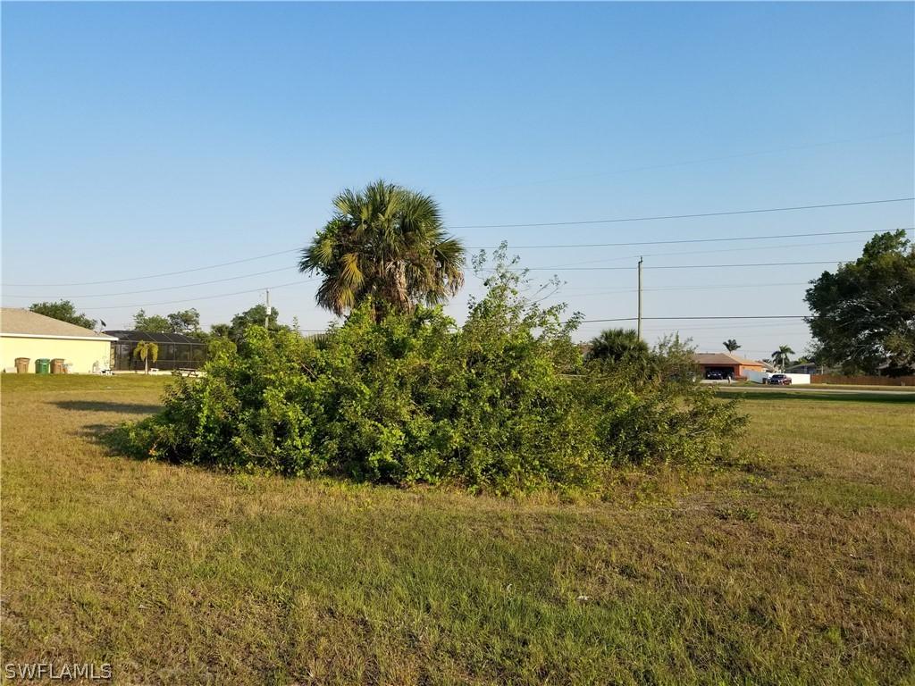 420 NE 24th Ter., Cape Coral, FL 33909