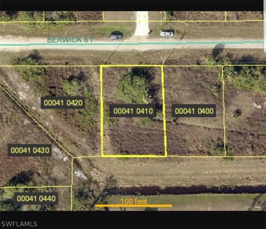 1020 Berwick St., Lehigh Acres, FL 33974