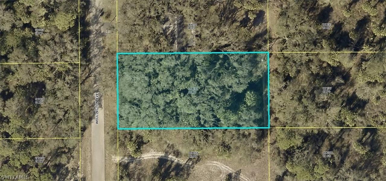 1508 Wellington Ave., Lehigh Acres, FL 33972