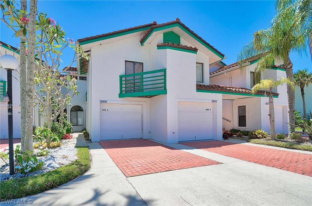 2241 Anchorage Ln. #A, Naples, FL 34104