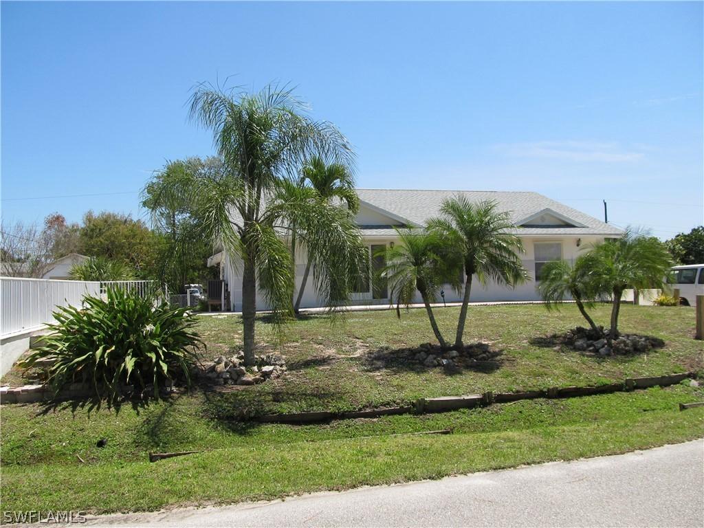 19751 Adams Rd., Fort Myers, FL 33908