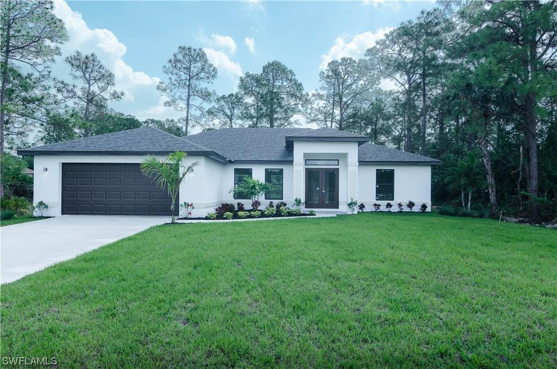 915 Rita Ave., Lehigh Acres, FL 33971