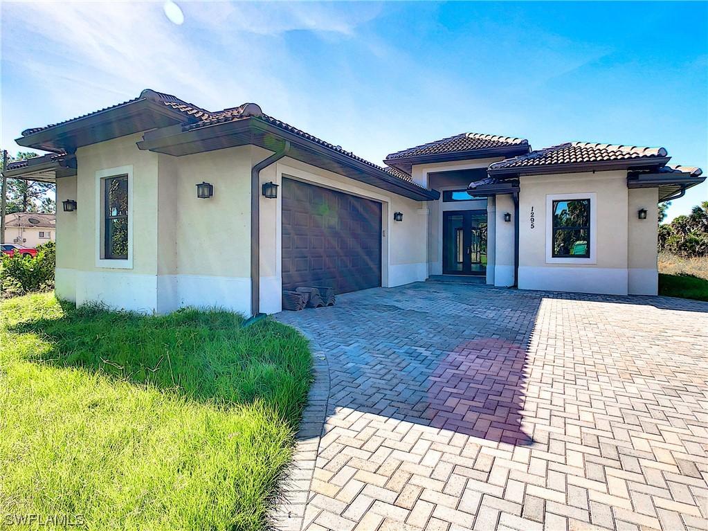 1295 16th St., Naples, FL 34120