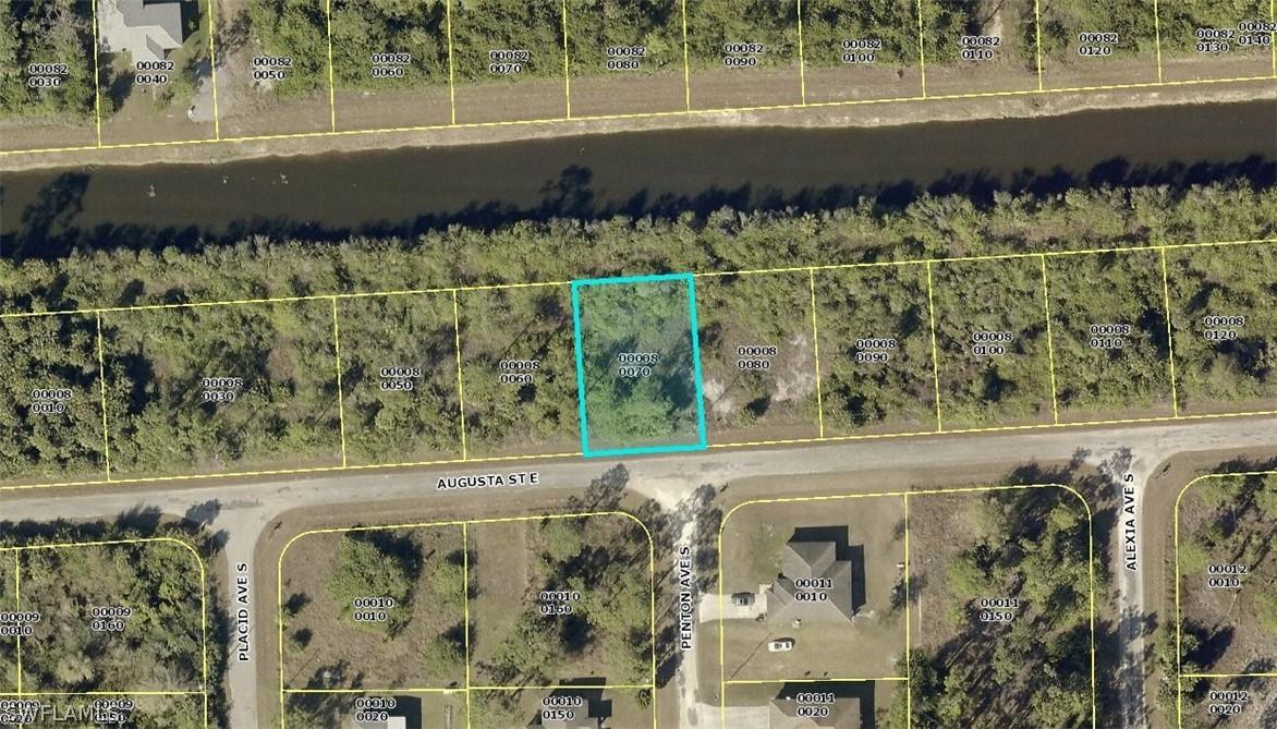 1151 Augusta St., Lehigh Acres, FL 33974