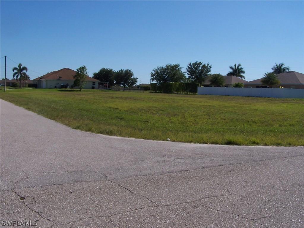 1014 NW Juanita Pl., Cape Coral, FL 33993