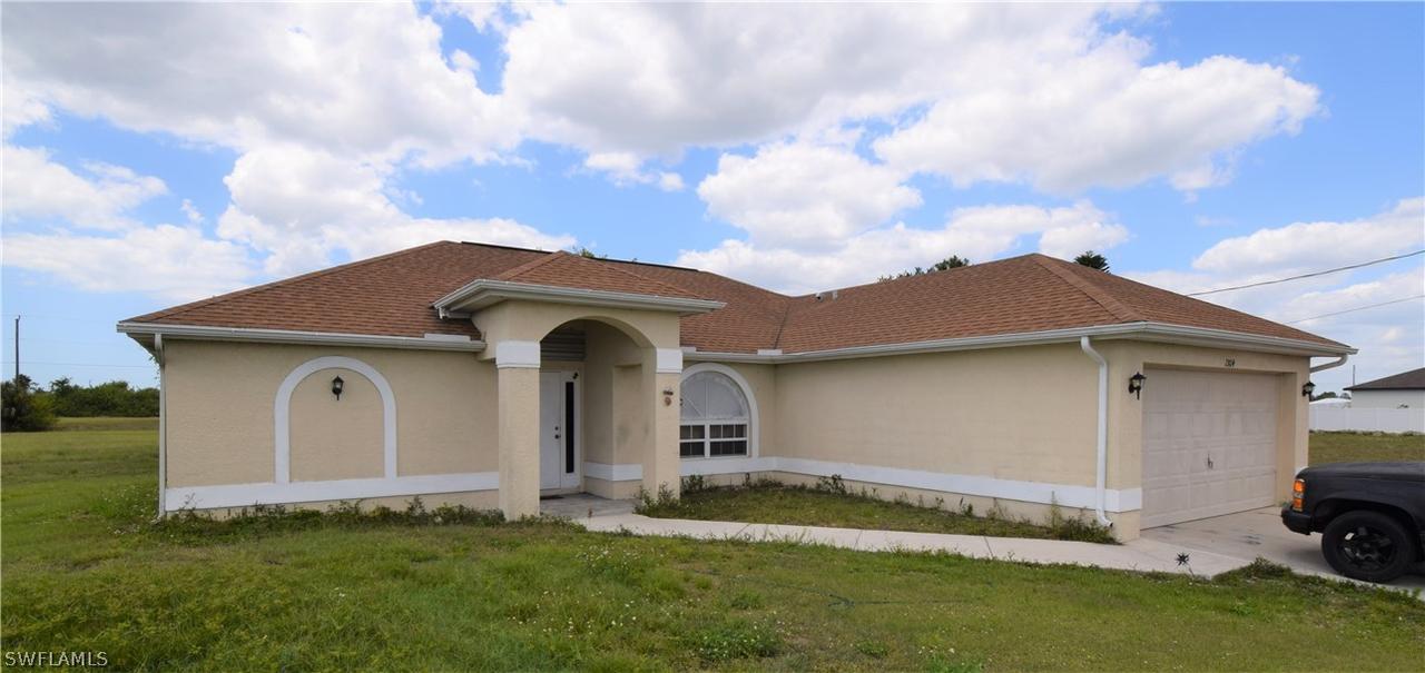 2814 NW 4th Ave., Cape Coral, FL 33993