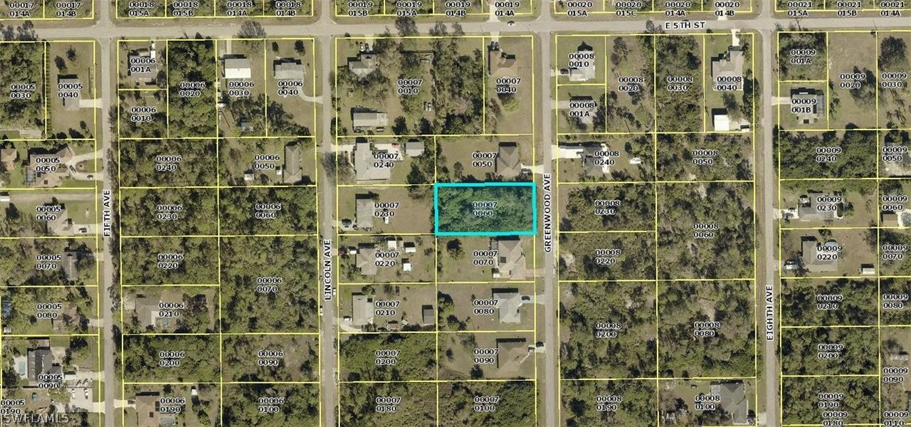 417 Greenwood Ave., Lehigh Acres, FL 33972