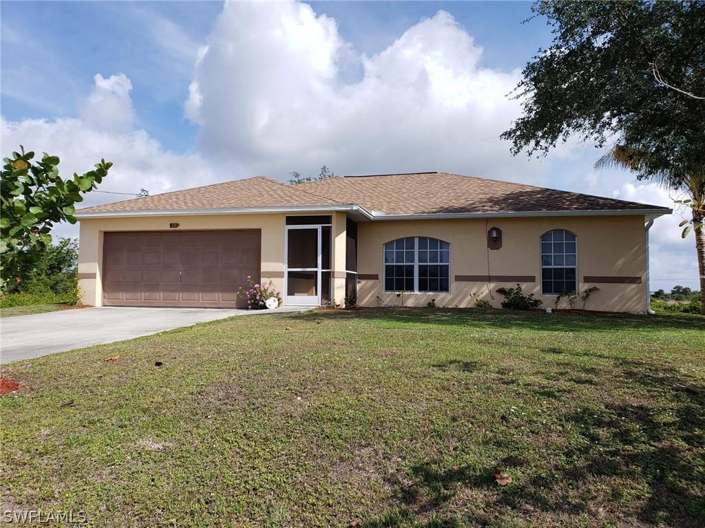 817 Lamar St., Lehigh Acres, FL 33974