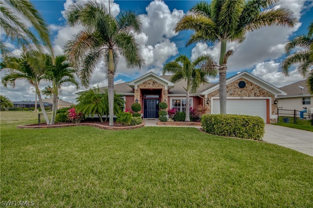 1511 NW 18th Ter., Cape Coral, FL 33993