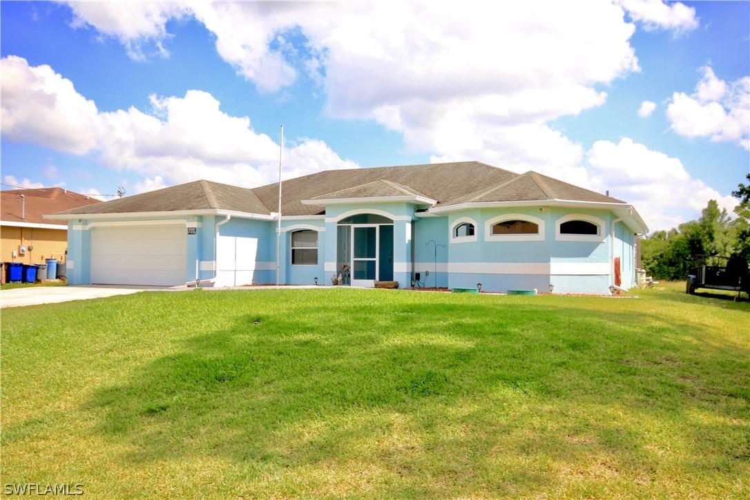 1248 Cumming St., Lehigh Acres, FL 33974