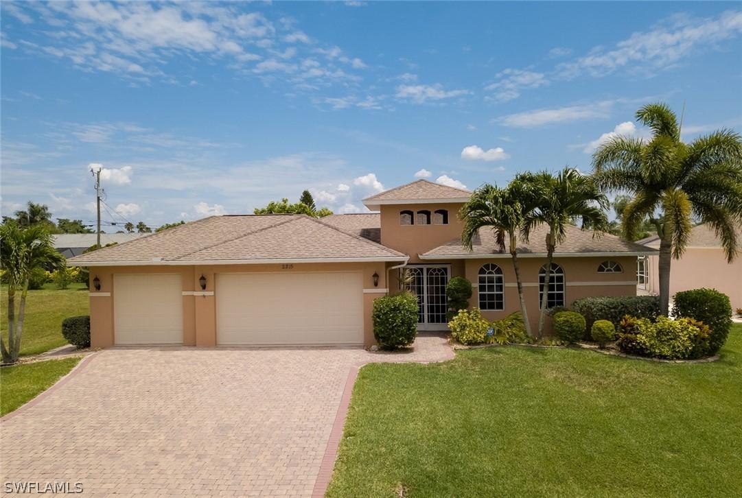 2215 SE 18th Pl., Cape Coral, FL 33990