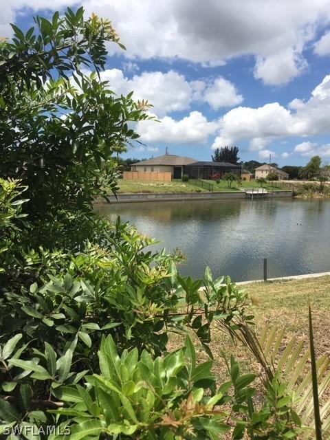 426 Nicholas Pkwy., Cape Coral, FL 33990