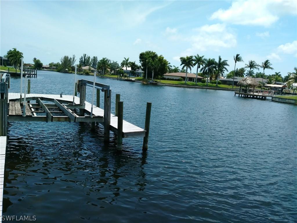 4012 SW 25th Pl., Cape Coral, FL 33914