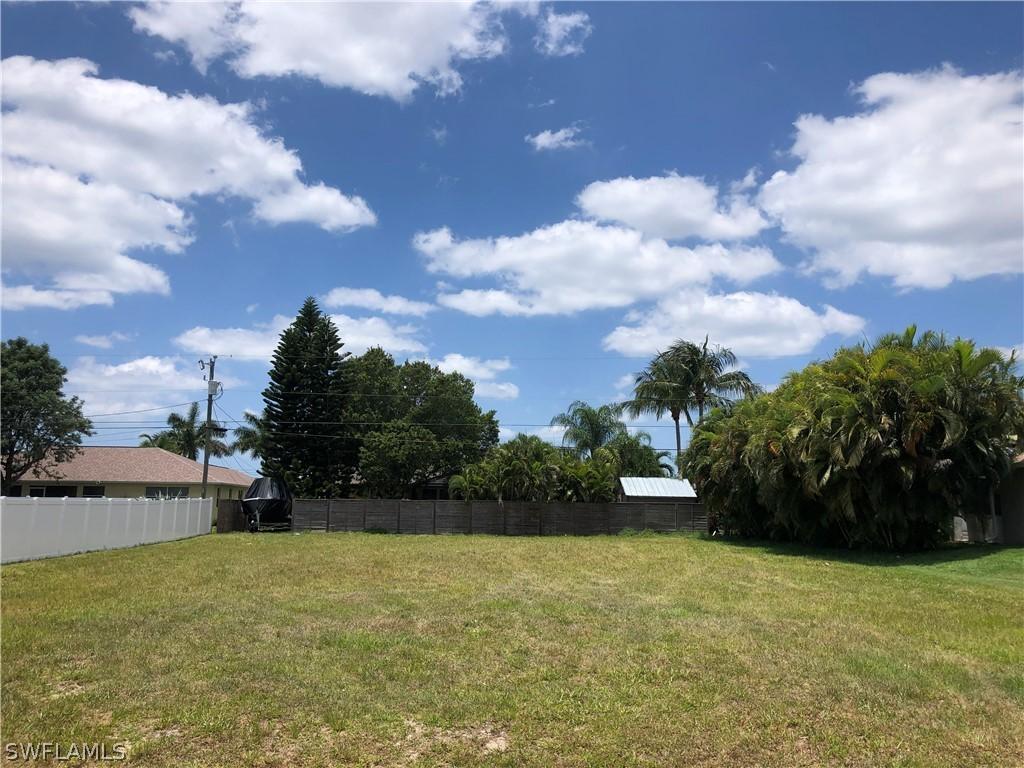 5216 SW 19th Pl., Cape Coral, FL 33914