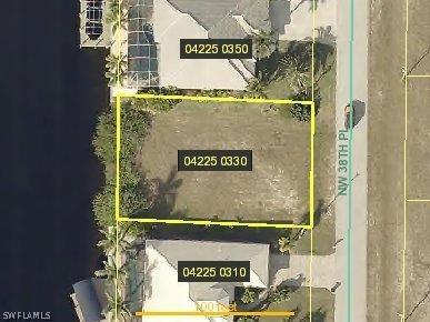 812 NW 38th Pl., Cape Coral, FL 33993