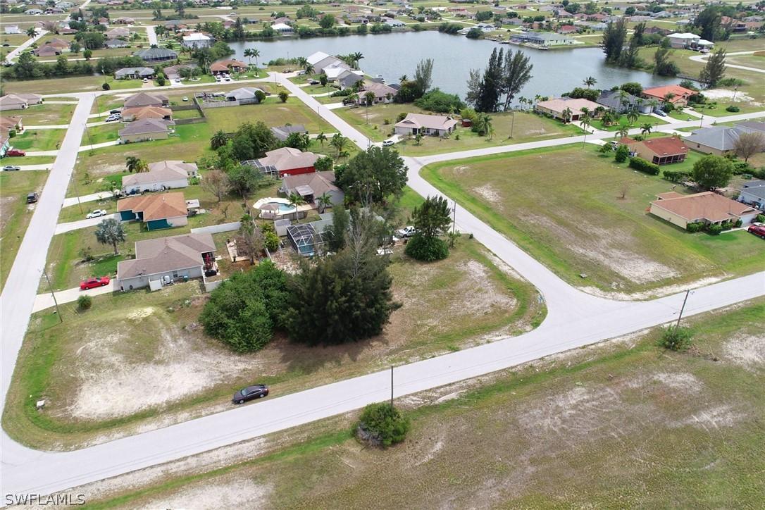 1913 NE 3rd Ct., Cape Coral, FL 33909