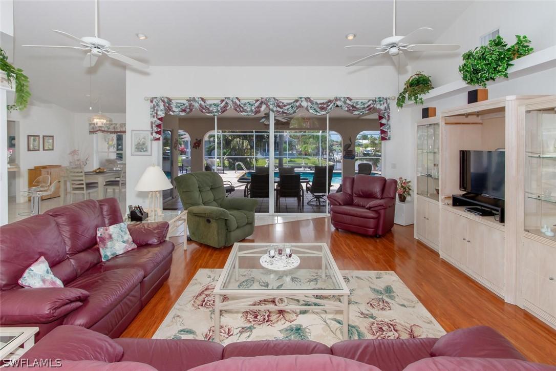 1114 SE 29th St., Cape Coral, FL 33904