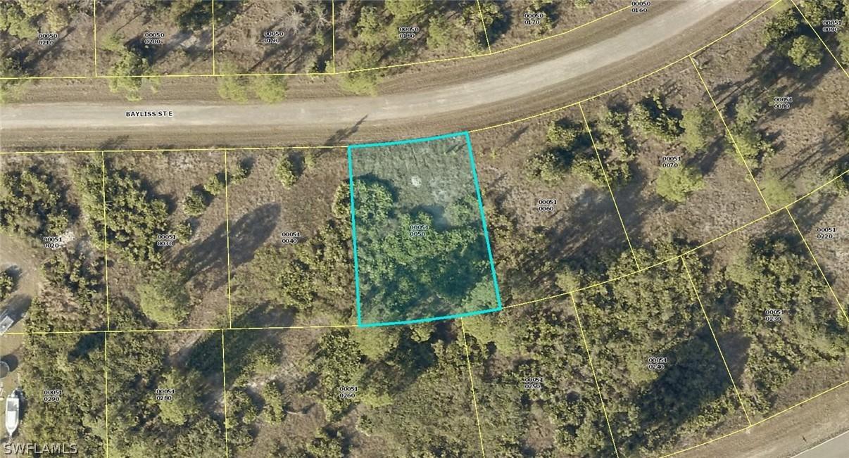 1112 Bayliss St., Lehigh Acres, FL 33974