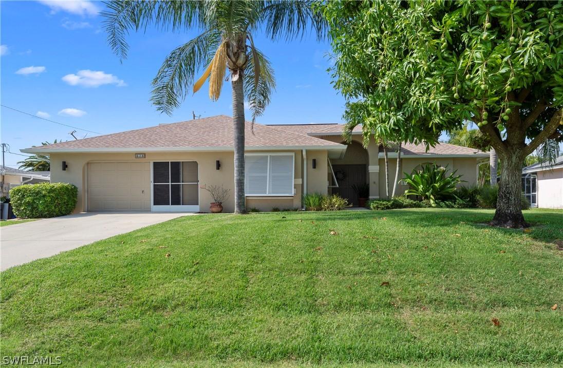 525 SW 27th Ter., Cape Coral, FL 33914
