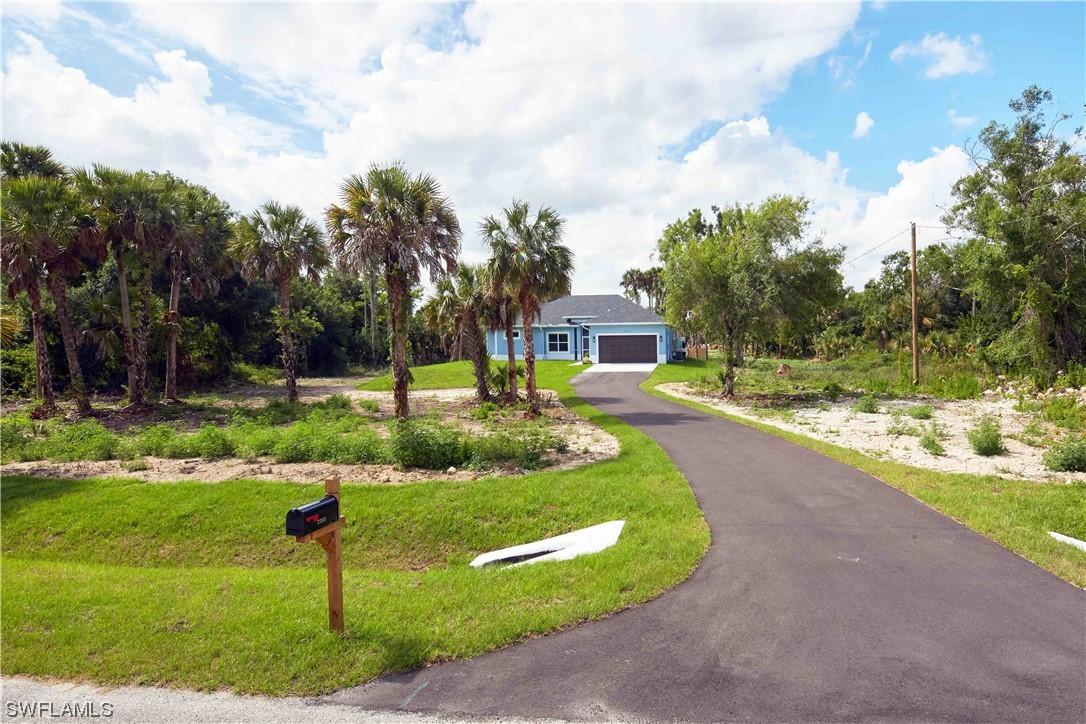 2060 10th Ave., Naples, FL 34120